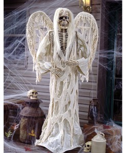 72 inch Winged Gruesome Greeter